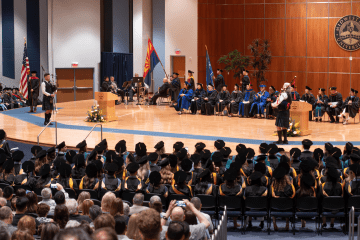 A view of the stage at the College of Health Sciences commencement at Midwestern University's 格兰岱尔市校园 on June 4, 2025.