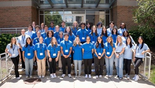 High school students group photo with mentors at the Health Careers Institute.